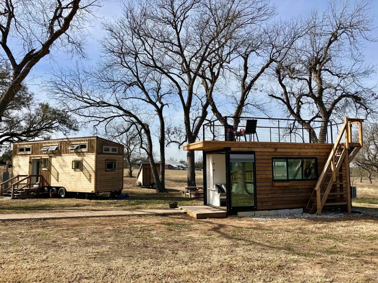 Villa Montana Escape Elegant Tiny House In Waco Near Magnolia Exterior foto
